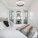 Harbourview Apartment